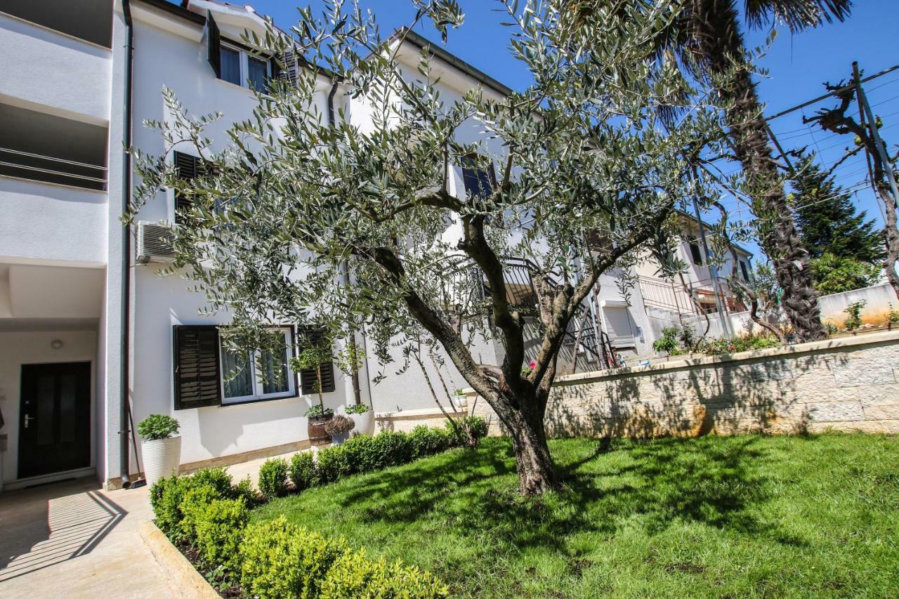 פורץ Apartmani Ljubica מראה חיצוני תמונה